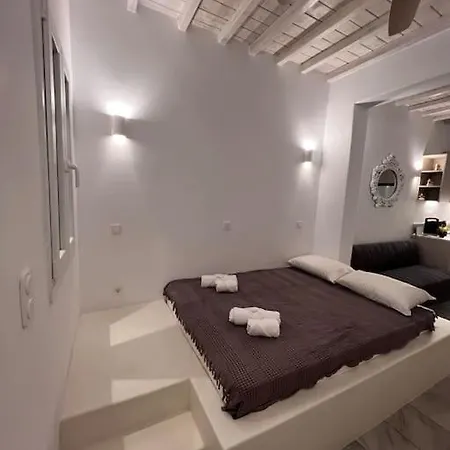 “myrto” Apartments- Ornos דירה *