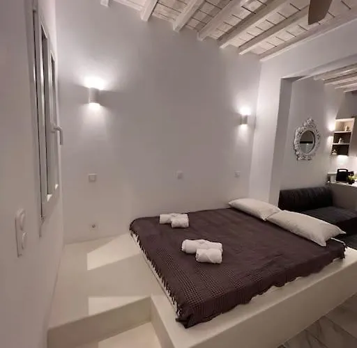 “myrto” Apartments- Ornos شقة *